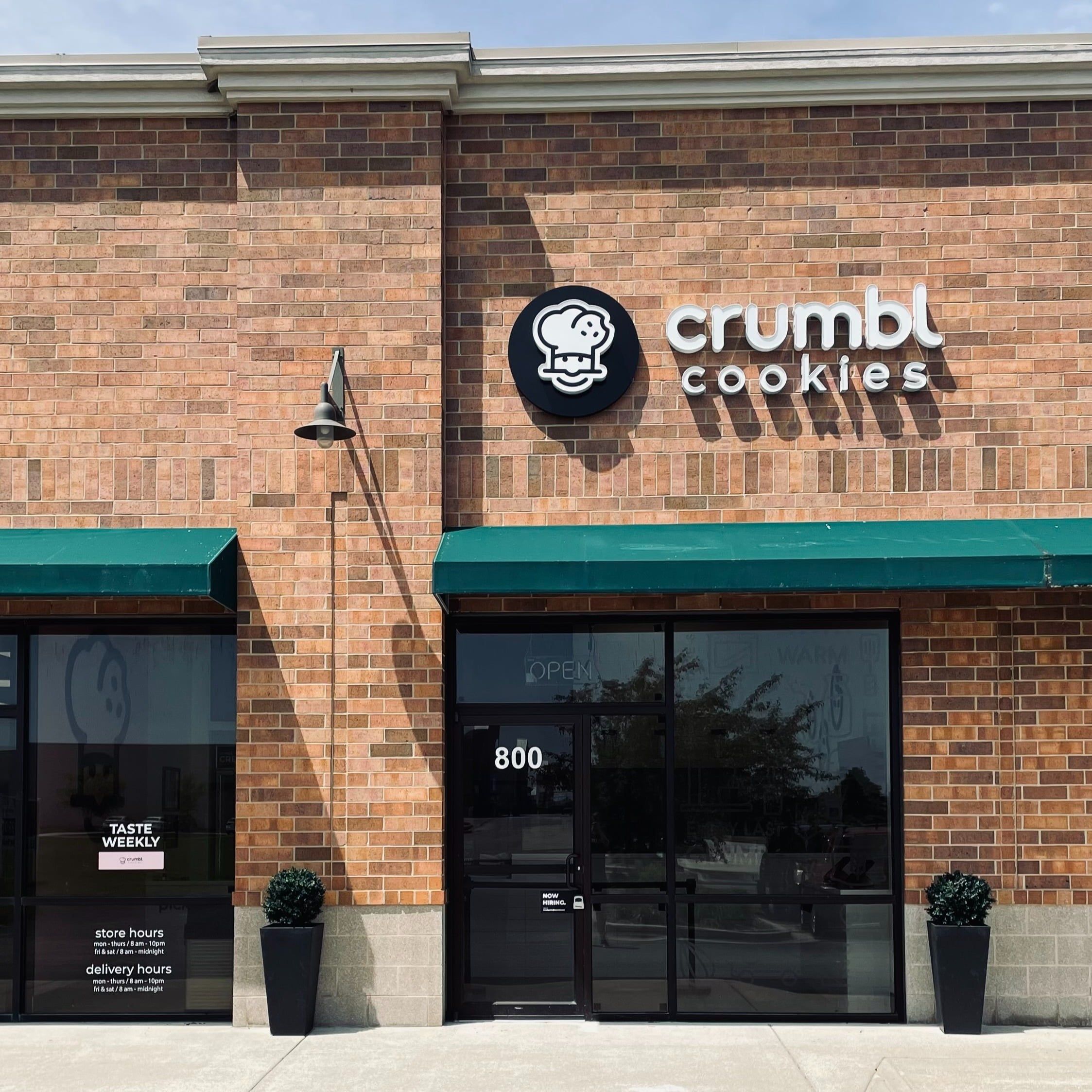 Crumbl Lafayette storefront on Promenade Parkway